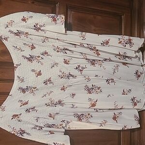 Torrid off shoulder short sleeve top.